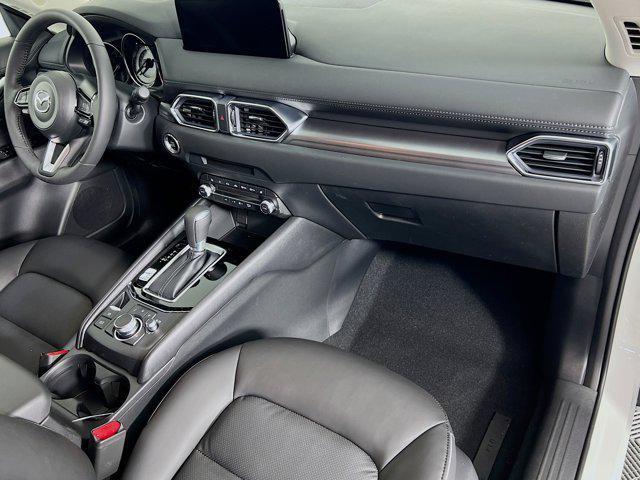 Photo of 2025 Rhodium White Metallic Mazda CX-5