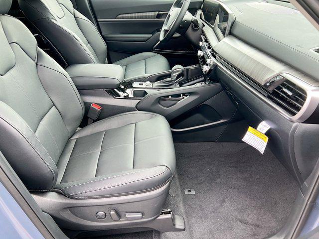 Photo of 2025 Everlasting Silver Kia Telluride