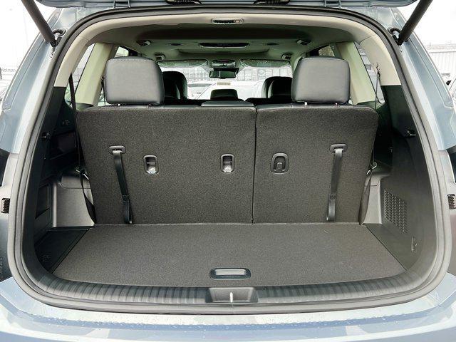 Photo of 2025 Everlasting Silver Kia Telluride