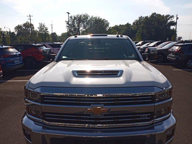 Photo of 2018 Summit White Chevrolet Silverado 3500