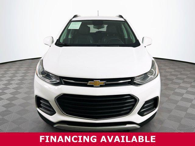 Photo of 2022 Summit White Chevrolet Trax