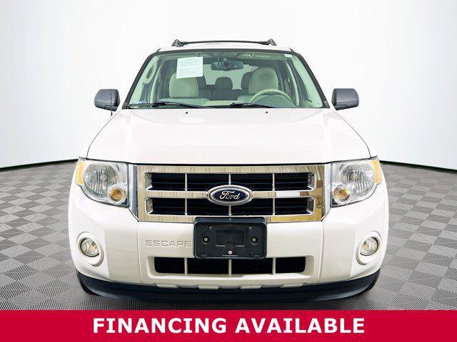 Photo of 2012 White Suede Ford Escape