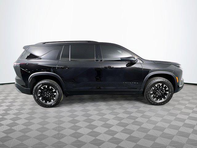 Photo of 2025 Mosaic Black Metallic Chevrolet Traverse