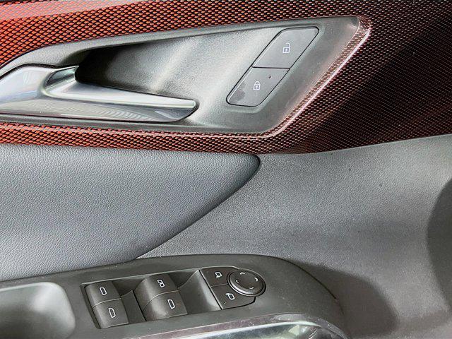 Photo of 2025 Mosaic Black Metallic Chevrolet Traverse