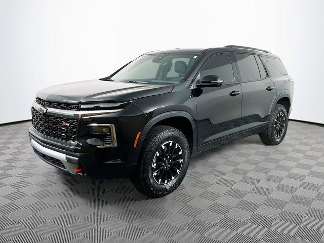Photo of 2025 Mosaic Black Metallic Chevrolet Traverse