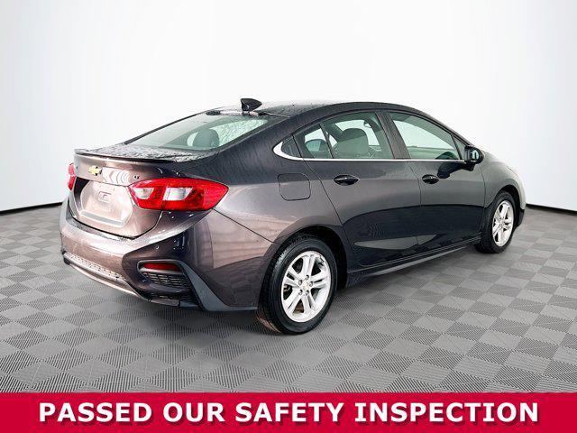 Photo of 2017 Tungsten Metallic Chevrolet Cruze