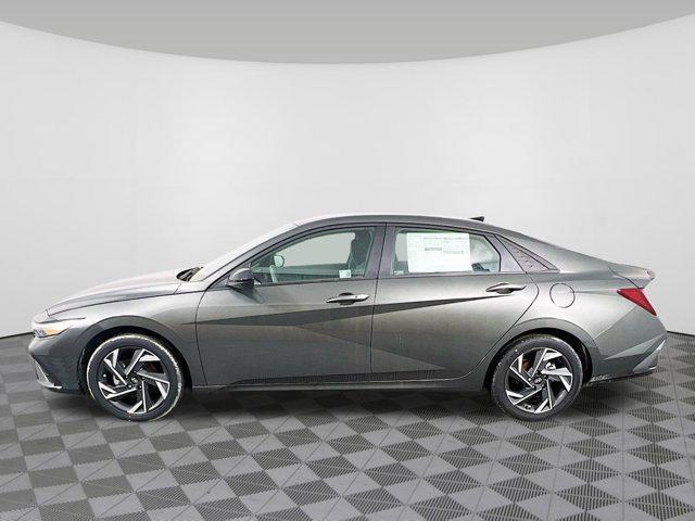 Photo of 2025 Amazon Gray Hyundai ELANTRA