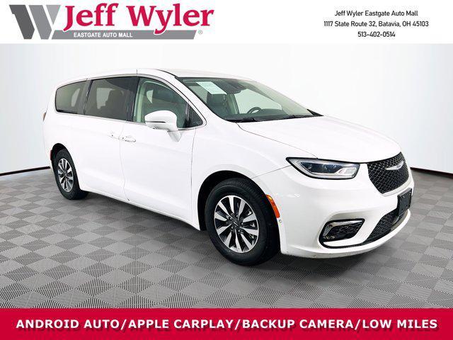 2022 Chrysler Pacifica Hybrid