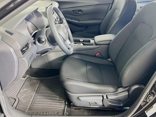 Photo of 2025 Super Black Nissan Sentra