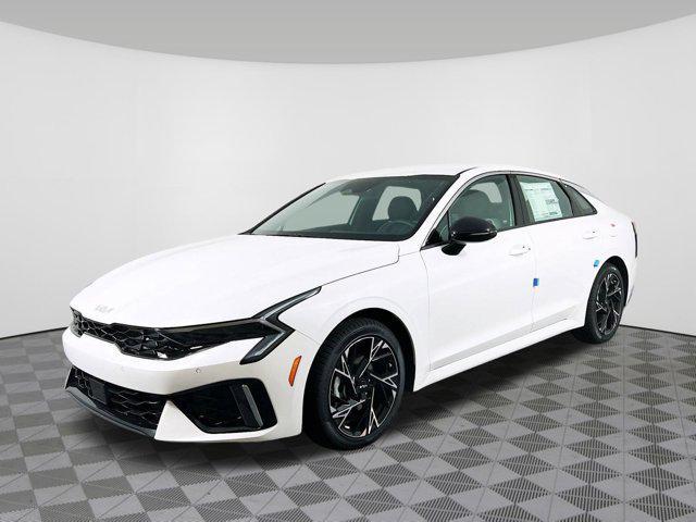Photo of 2026 Snow White Pearl Kia K5