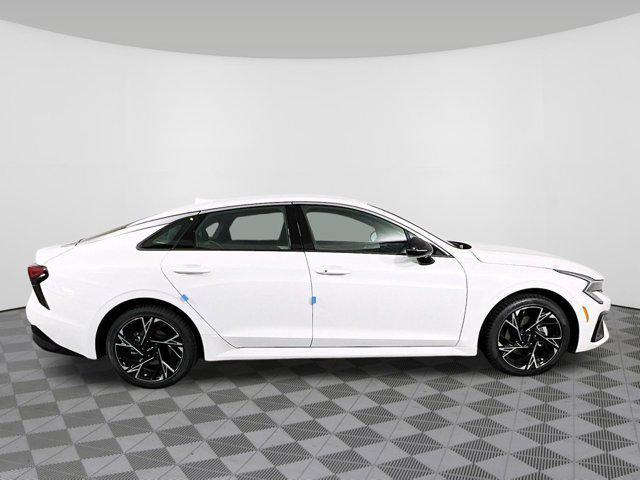 Photo of 2026 Snow White Pearl Kia K5