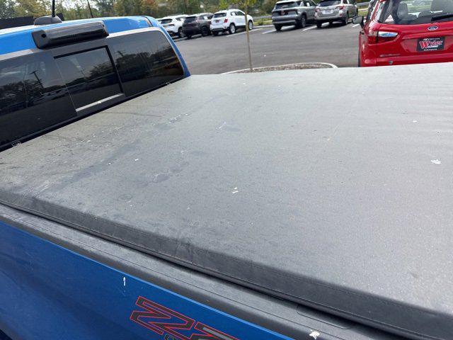 Photo of 2022 Bright Blue Metallic Chevrolet Colorado