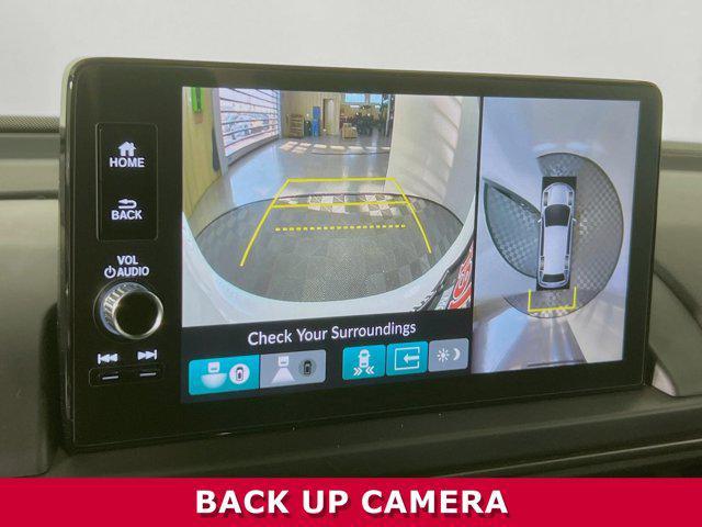 Photo of 2025 Platinum White Pearl Honda Pilot