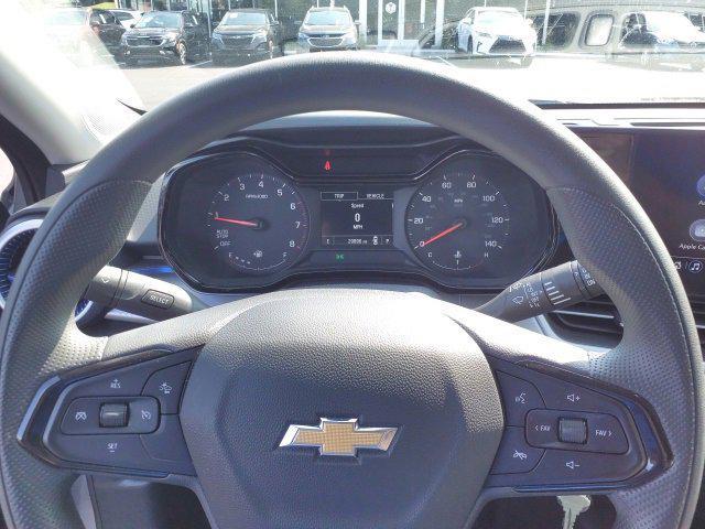 Photo of 2024 Sterling Gray Metallic Chevrolet Trax