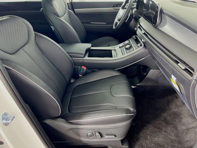 Photo of 2025 Hyper White Hyundai PALISADE