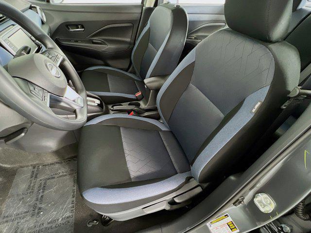 Photo of 2025 Gun Metallic Nissan Versa