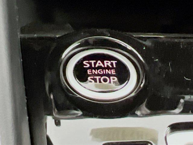 Photo of 2025 Gun Metallic Nissan Versa