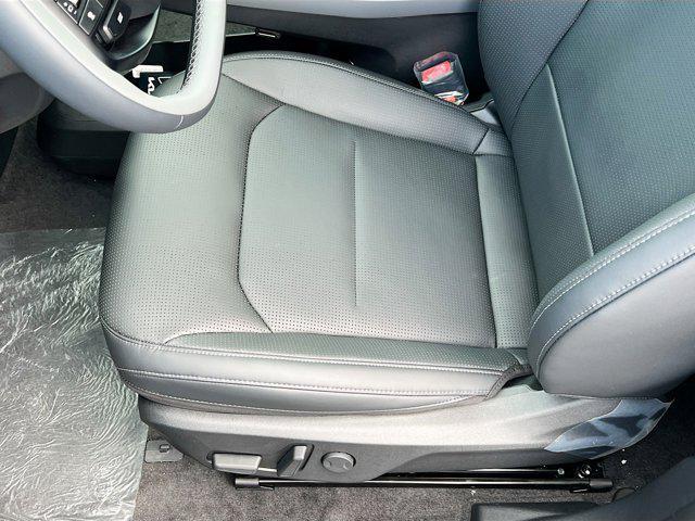 Photo of 2025 Ebony Black Kia EV6