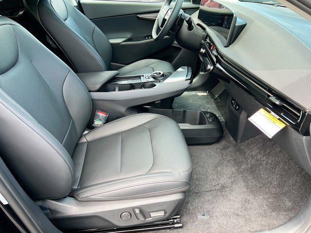 Photo of 2025 Ebony Black Kia EV6