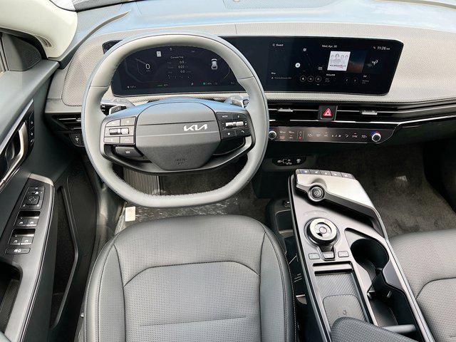 Photo of 2025 Ebony Black Kia EV6