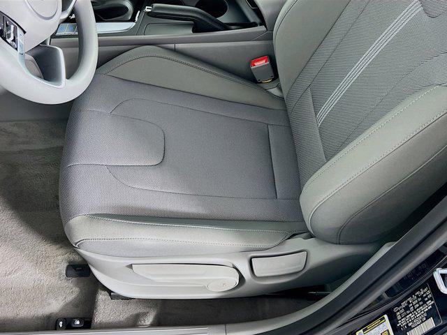 Photo of 2025 Abyss Black Hyundai ELANTRA