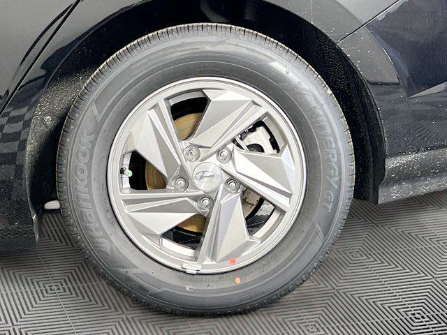 Photo of 2025 Abyss Black Hyundai ELANTRA