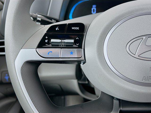 Photo of 2025 Abyss Black Hyundai ELANTRA