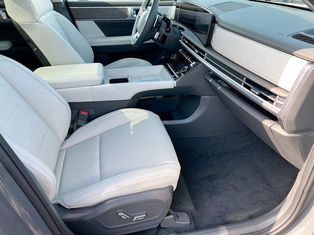 Photo of 2025 Hampton Gray Hyundai SANTA FE