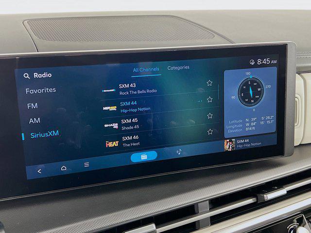 Photo of 2025 Hampton Gray Hyundai SANTA FE