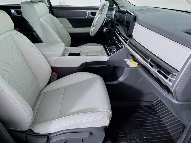 Photo of 2025 Hampton Gray Hyundai SANTA FE