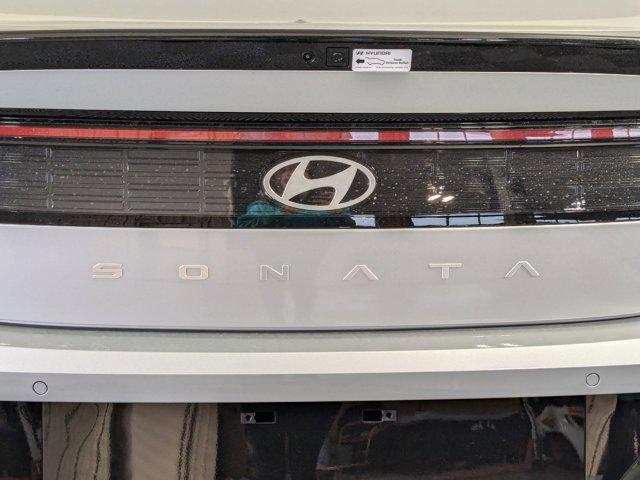 Photo of 2025 Aero Silver Hyundai SONATA Hybrid