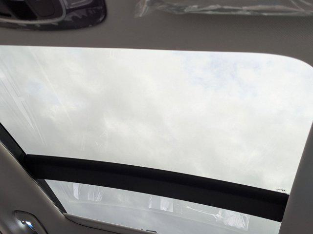 Photo of 2025 Aero Silver Hyundai SONATA Hybrid