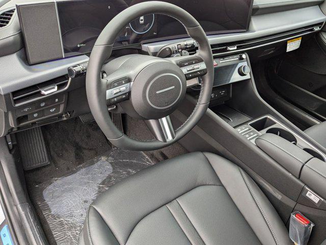 Photo of 2025 Aero Silver Hyundai SONATA Hybrid