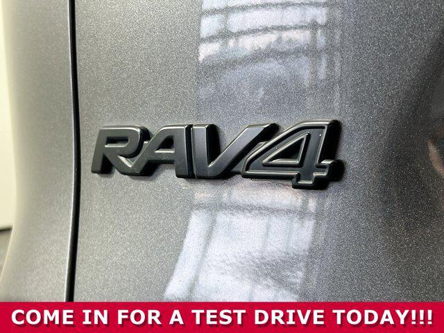 Photo of 2022 Magnetic Gray Metallic Toyota RAV4