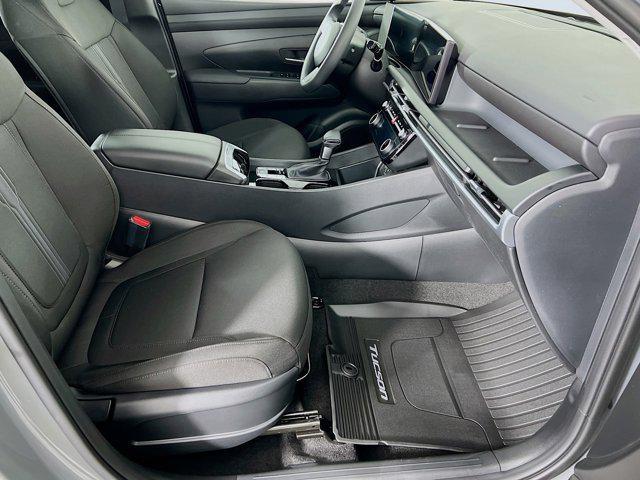 Photo of 2025 Hampton Gray Hyundai TUCSON