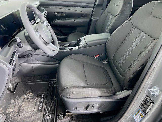 Photo of 2025 Hampton Gray Hyundai TUCSON