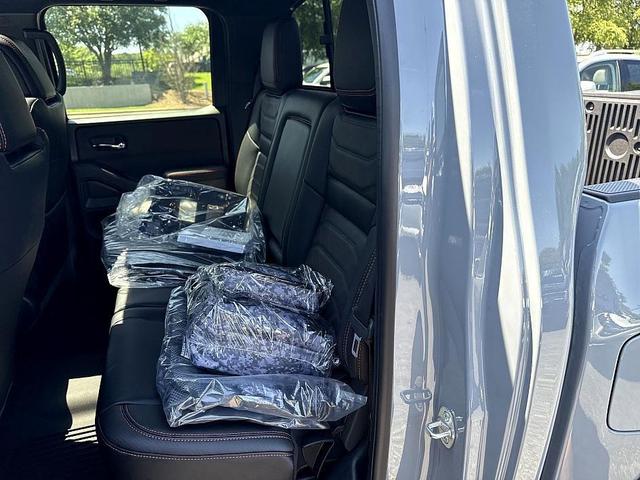 Photo of 2025 Boulder Gray Metallic Nissan Frontier