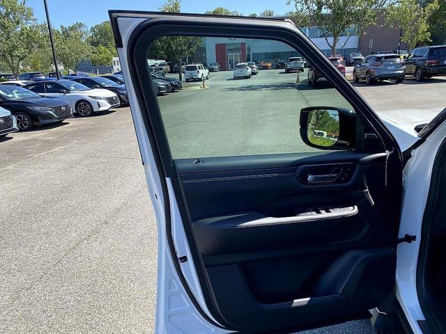 Photo of 2026 White Nissan Armada