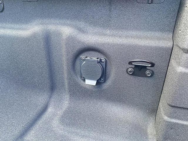 Photo of 2025 Black Nissan Frontier