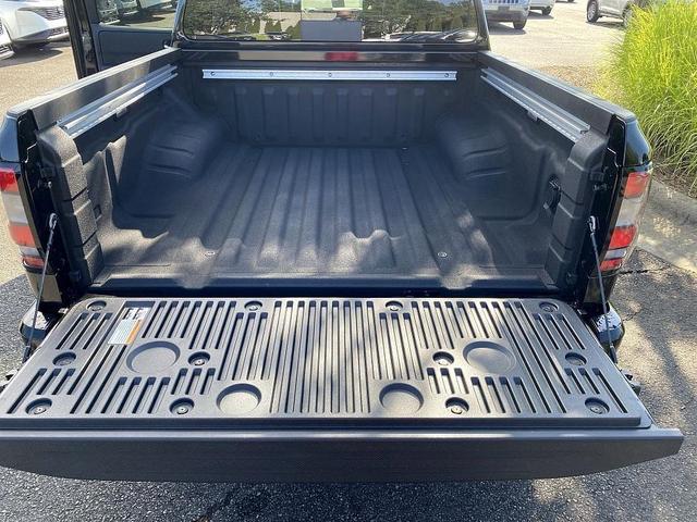 Photo of 2025 Black Nissan Frontier