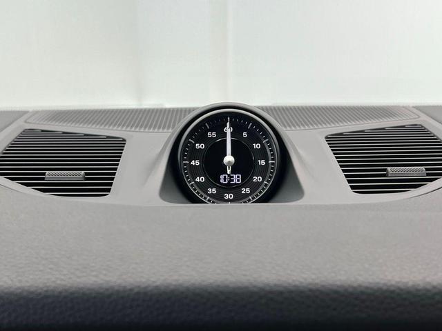 Photo of 2025 White Porsche Cayenne