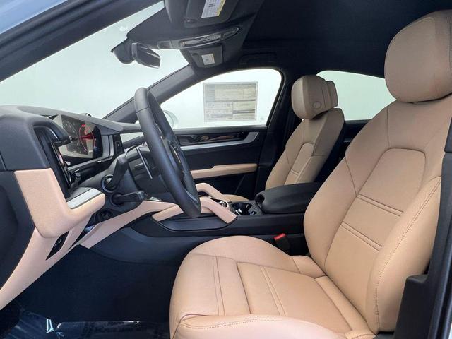 Photo of 2025 White Porsche Cayenne