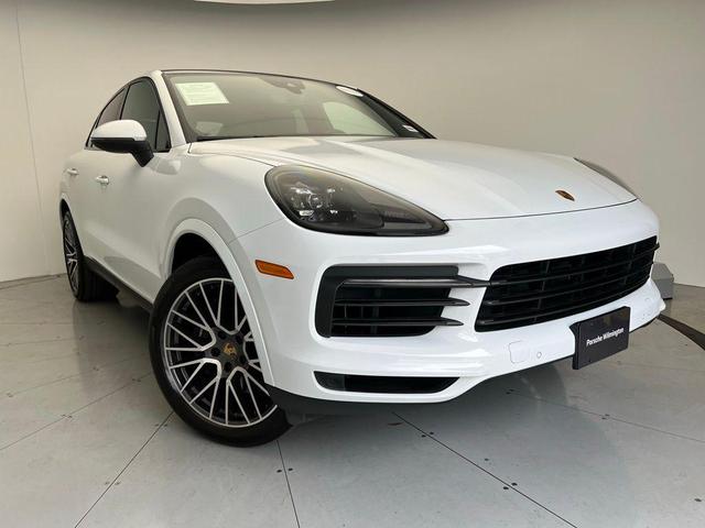 Photo of 2022 Carrara White Porsche Cayenne
