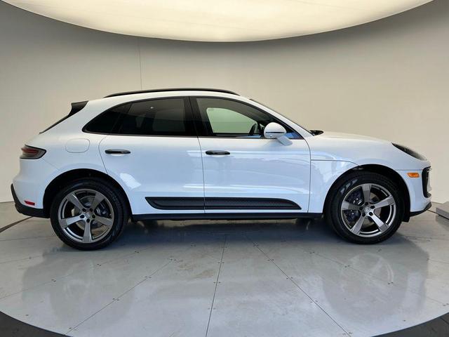 Photo of 2025 White Porsche Macan