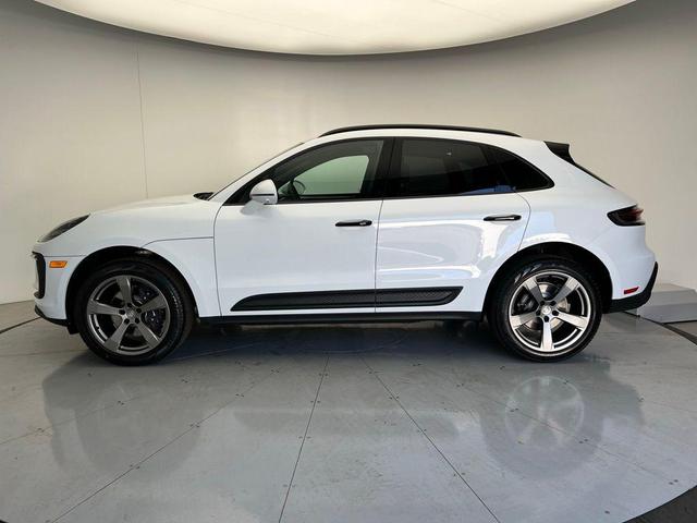 Photo of 2025 White Porsche Macan