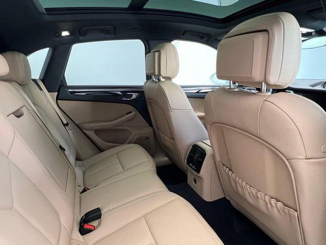 Photo of 2025 White Porsche Macan