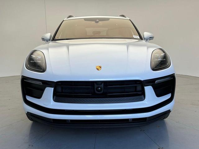 Photo of 2025 White Porsche Macan