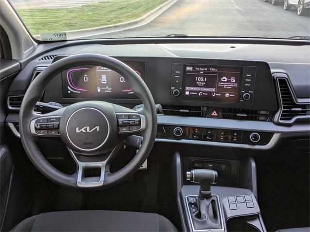 Photo of 2024 Snow White Pearl Kia Sportage