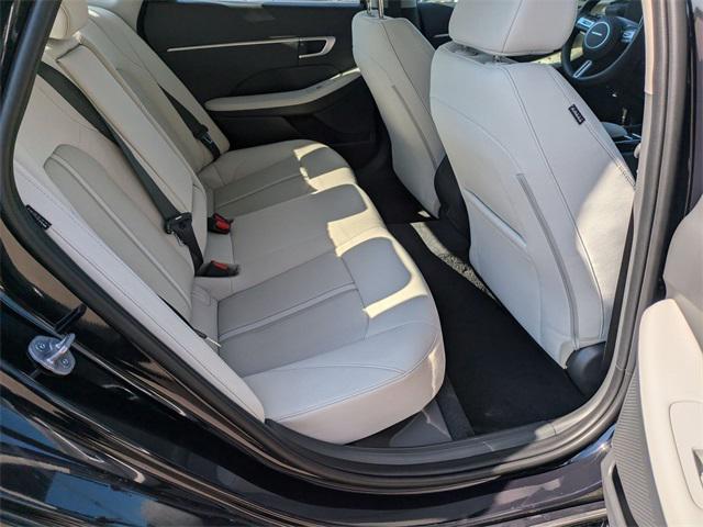 Photo of 2025 Carbon Blue Hyundai SONATA