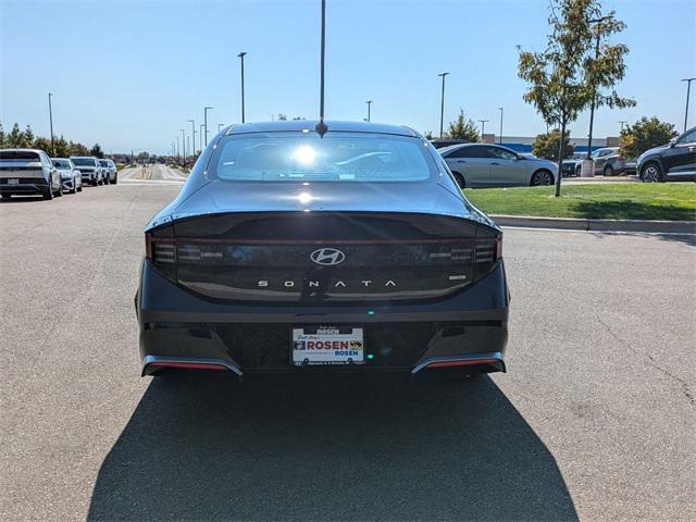 Photo of 2025 Carbon Blue Hyundai SONATA